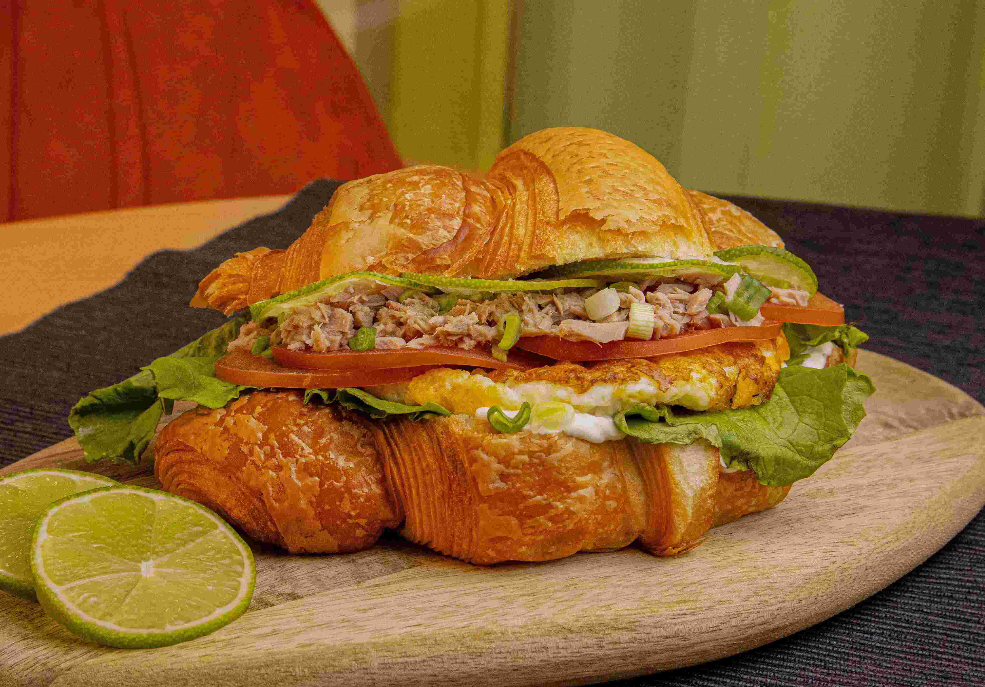 Oslo - Ton Balıklı Kruvasan Sandviç