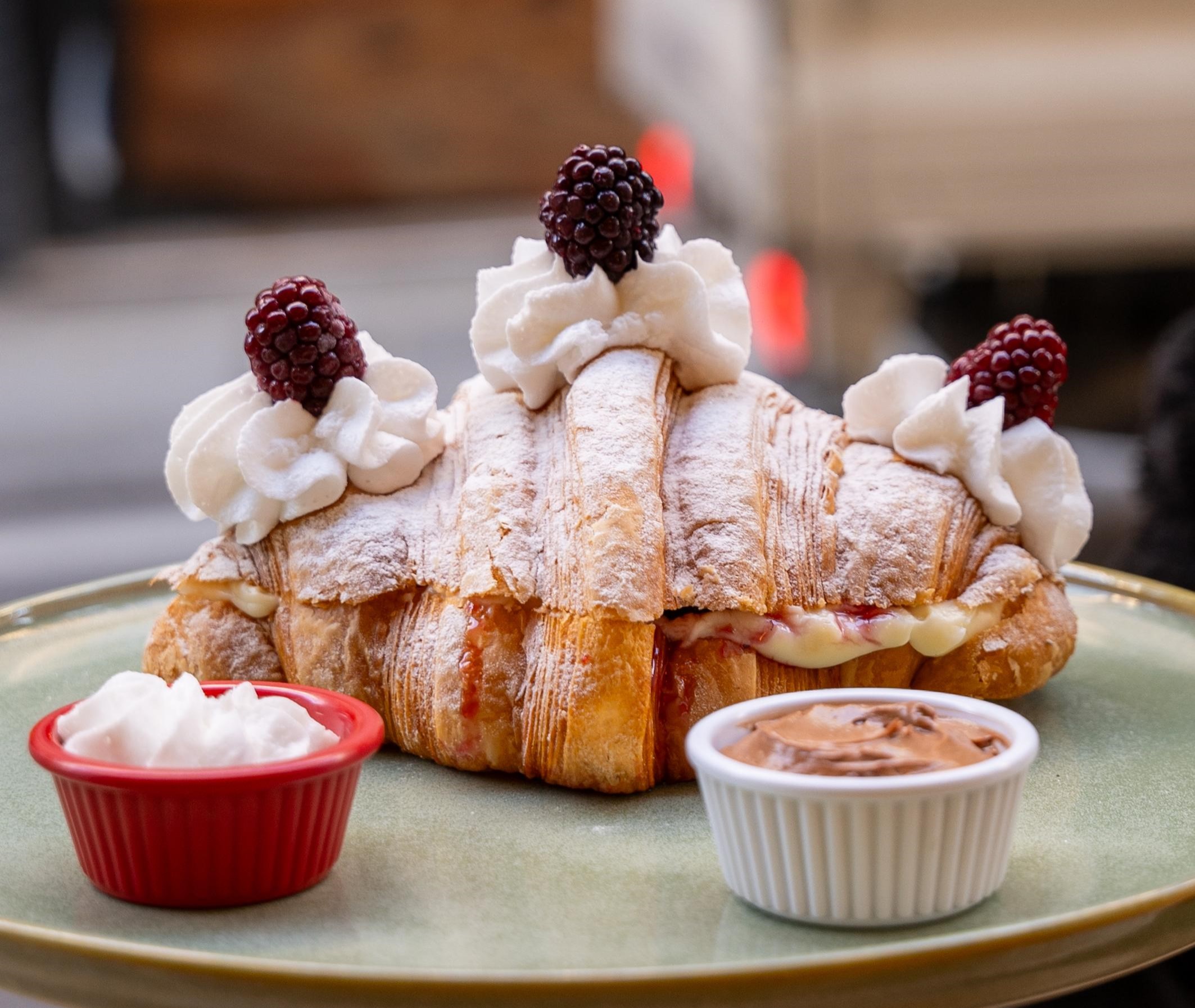 Rio - Ev Yapımı Böğürtlen Soslu